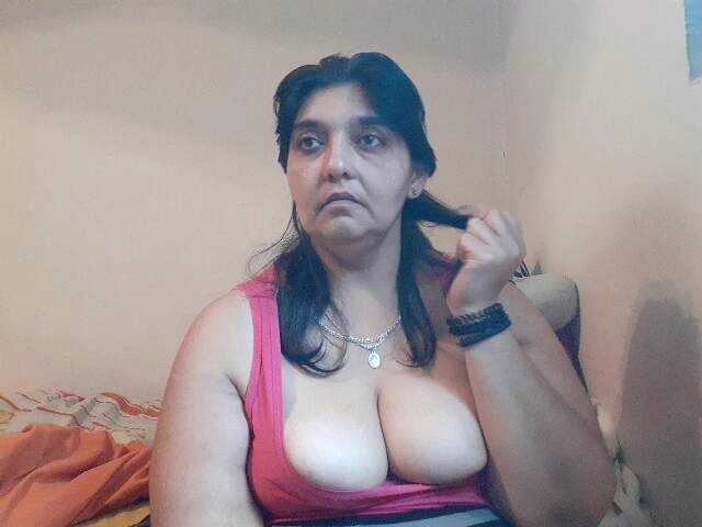 Live sex webcam photo for julija38 #268851264