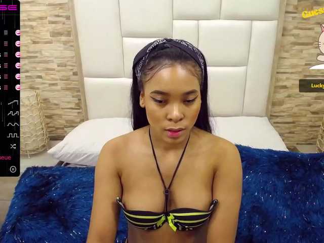 Live sex webcam photo for CoraimaHicks #268862264