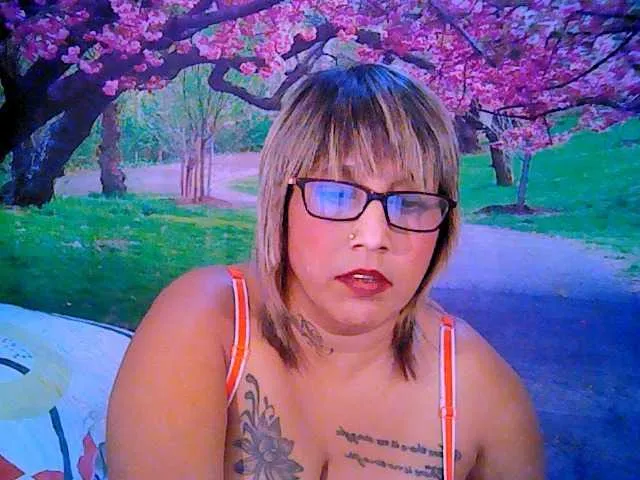 Live sex webcam photo for indianroxy #287933265