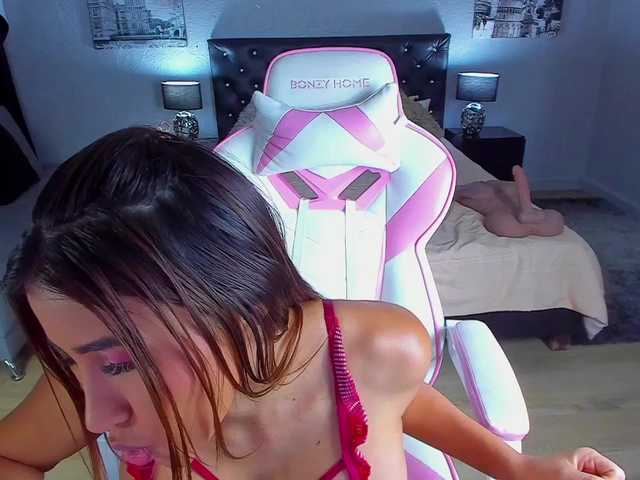 Live sex webcam photo for AlexaWhittee #268851350
