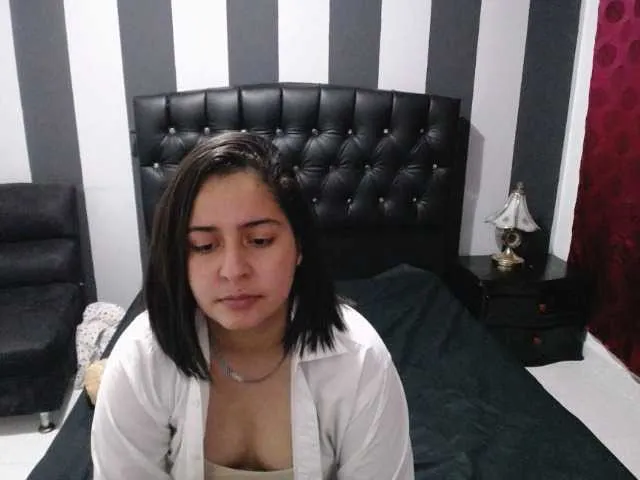 Live sex webcam photo for goddesstepha #268845629
