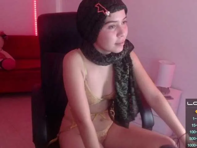 Live sex webcam photo for kalilaassad #268862049