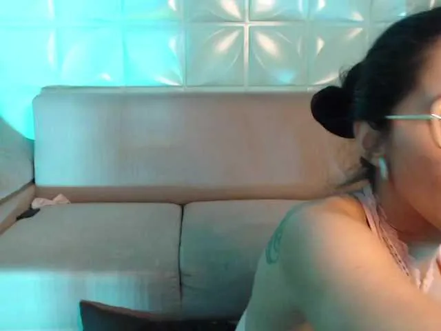 Live sex webcam photo for KeilaSummer #268862251