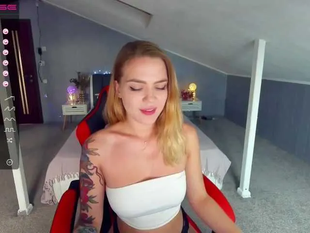 Live sex webcam photo for Mashaa4You #268844831