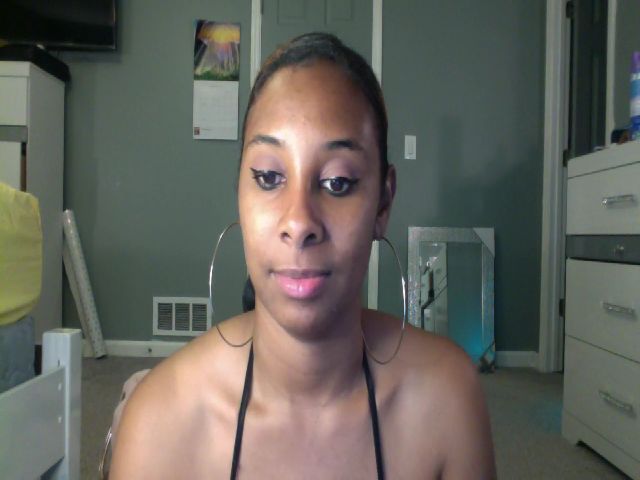 Live sex webcam photo for sweetieslayz #268852065