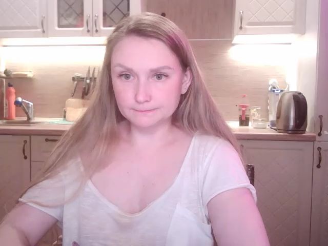 Live sex webcam photo for JaneGrey111 #268863966