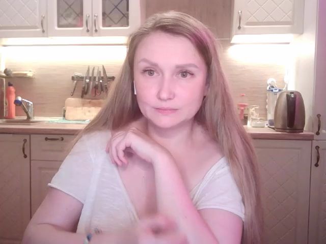 Live sex webcam photo for JaneGrey111 #268864361