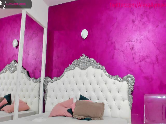 Live sex webcam photo for AimeeTeen #268848792