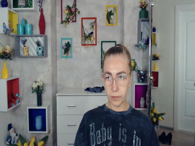 Live sex webcam photo for Greybunny #268858513