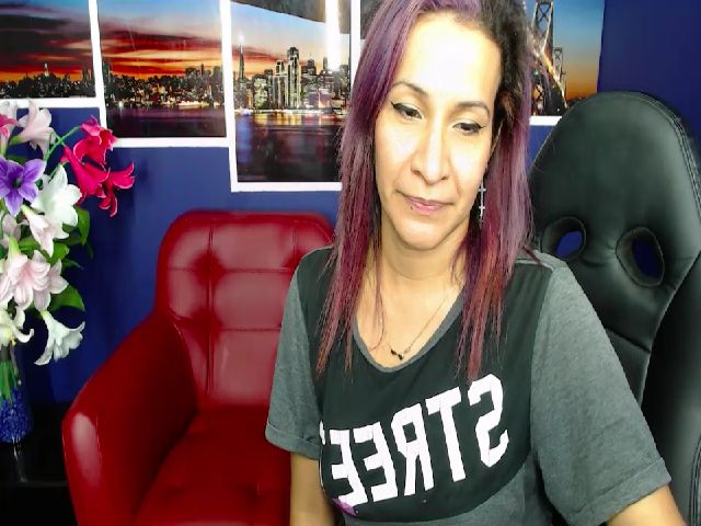 Live sex webcam photo for Infernalsexx #268849319