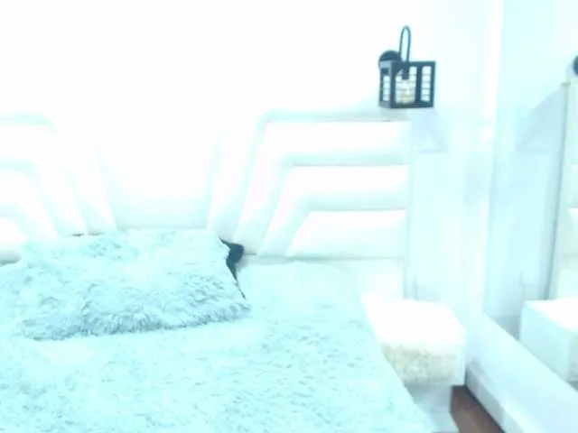Live sex webcam photo for Brenda-star #268861738