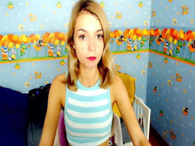 Live sex webcam photo for ELLIEFLOYD #268865406