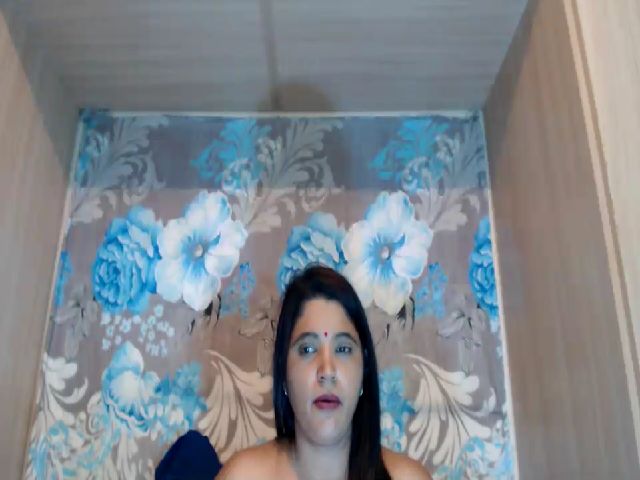 Live sex webcam photo for Indianrose1 #268857610