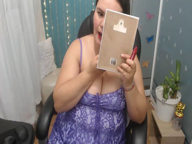Live sex webcam photo for Anahi_moore #268866183