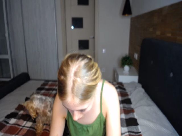 Live sex webcam photo for MELANI_A #268847333