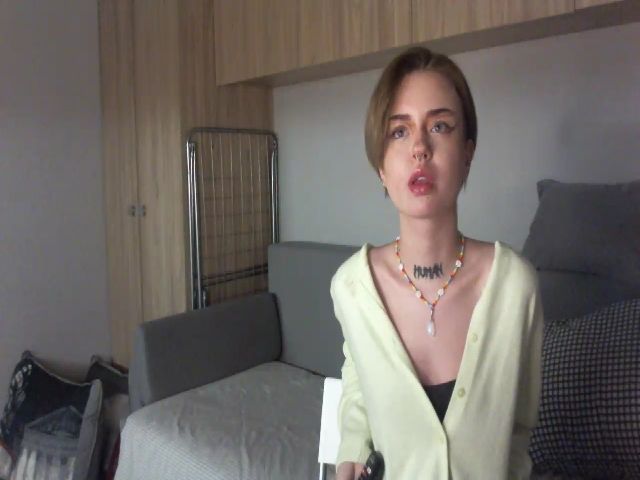 Live sex webcam photo for Twisty_xx #268844489