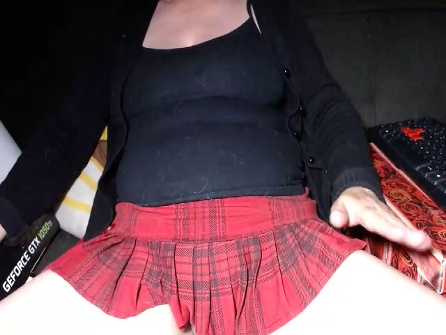 Live sex webcam photo for Carolinessex #268865113