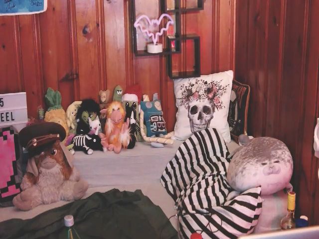 Live sex webcam photo for ZeiraStar #268848006