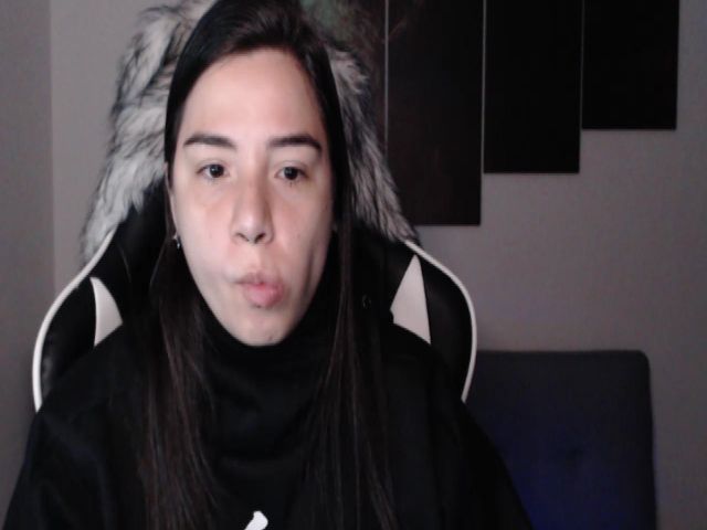 Live sex webcam photo for LycanGirl #268848305