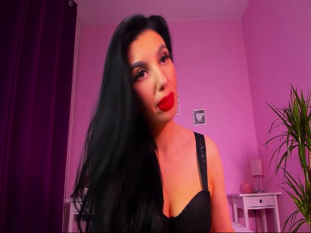 Live sex webcam photo for Goddess_Cum #268847602