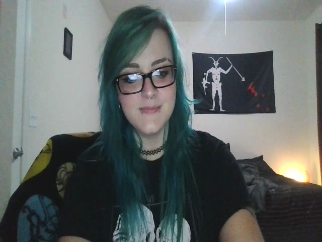 Live sex webcam photo for FloraSky #268848299