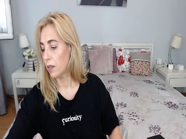 Live sex webcam photo for Layla2022 #268853096