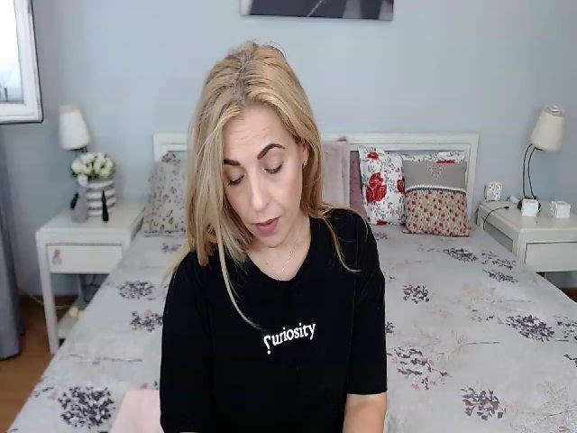 Live sex webcam photo for Layla2022 #268853199