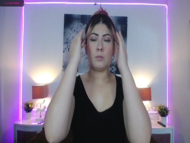 Live sex webcam photo for NicolSaenz #268856957