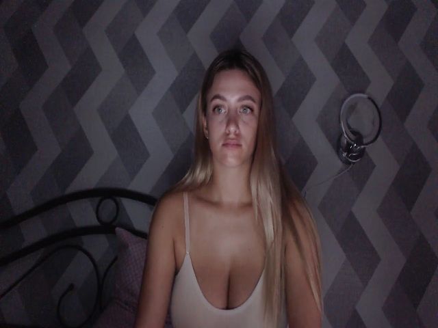 Live sex webcam photo for yoursweetlov #268859376