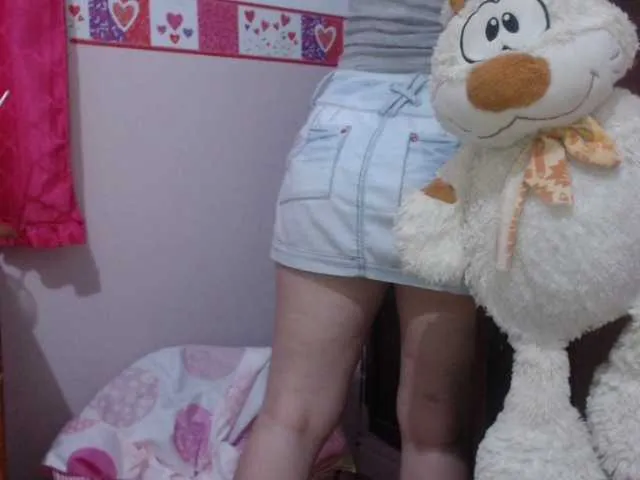 Live sex webcam photo for hanna-queen21 #268845985