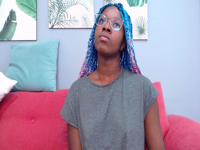 Live sex webcam photo for Connywells #268863406