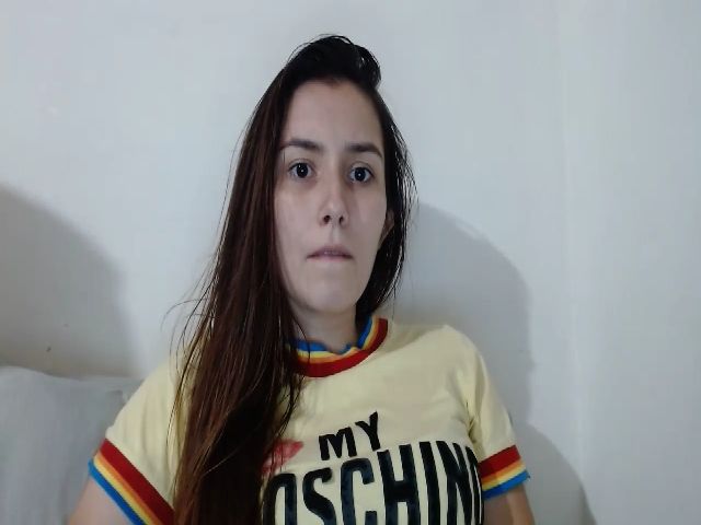 Live sex webcam photo for Girlhot29 #268849221