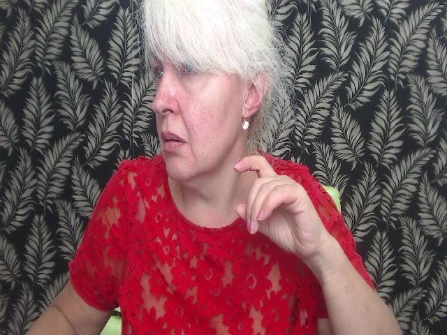 Live sex webcam photo for KamaliaSim #268860594