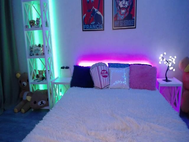 Live sex webcam photo for HOWERGIRL #268863850