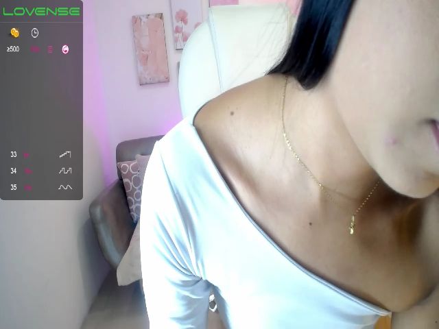 Live sex webcam photo for AiriKim #268866324