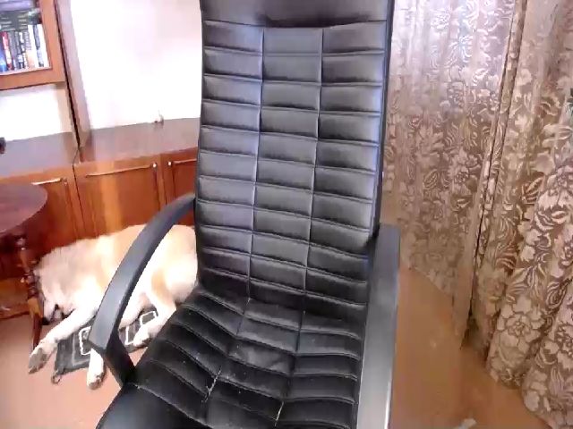 Live sex webcam photo for Alexia369i #268857398