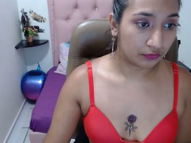 Live sex webcam photo for Camilasweeet_ #268849448