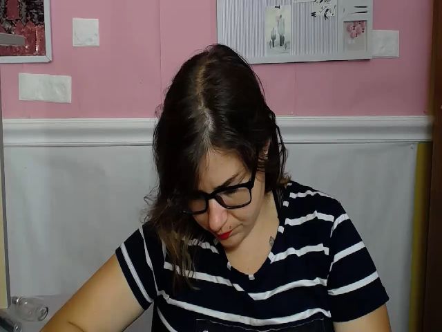 Live sex webcam photo for MonLais #268855305