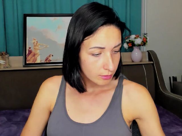 Live sex webcam photo for DorothyRoze #268858571