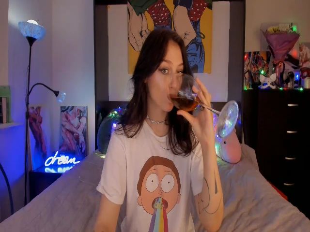 Live sex webcam photo for Holy_Michle #268846266