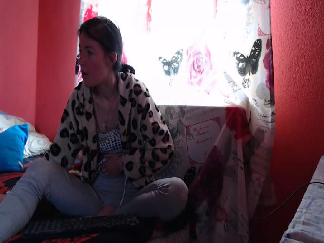 Live sex webcam photo for HOT_JULLYXXX #268853564