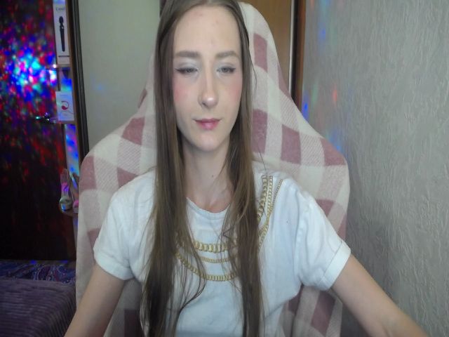 Live sex webcam photo for M00T4B0R #268858196