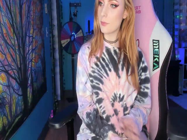 Live sex webcam photo for MapleMaya #268854977