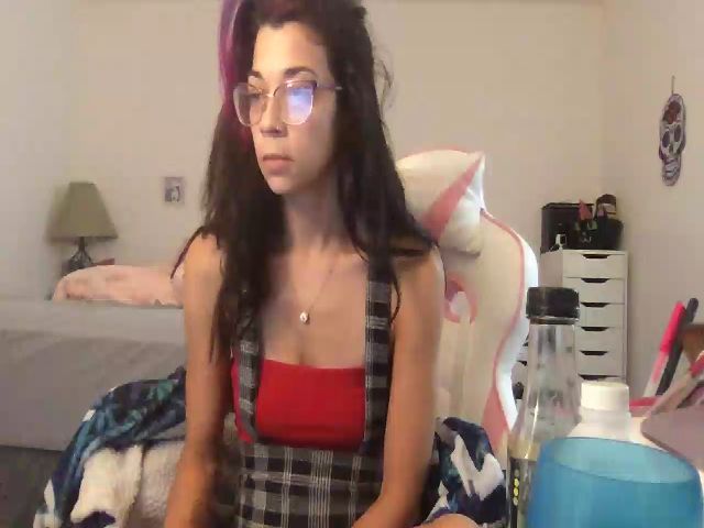 Live sex webcam photo for Ganjafux710 #268865480