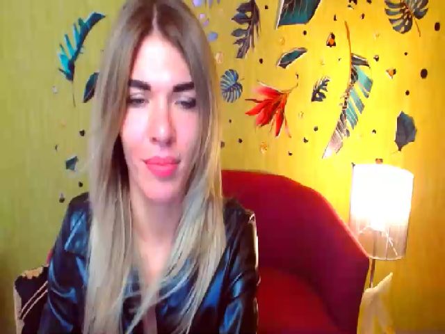 Live sex webcam photo for Sendy_White #268858078