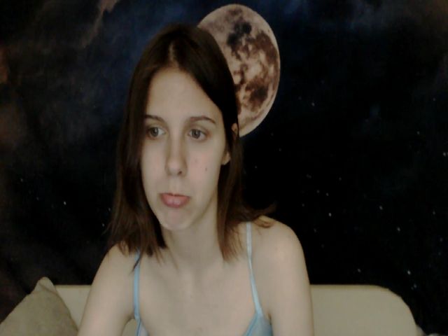 Live sex webcam photo for FoundError404 #268848075