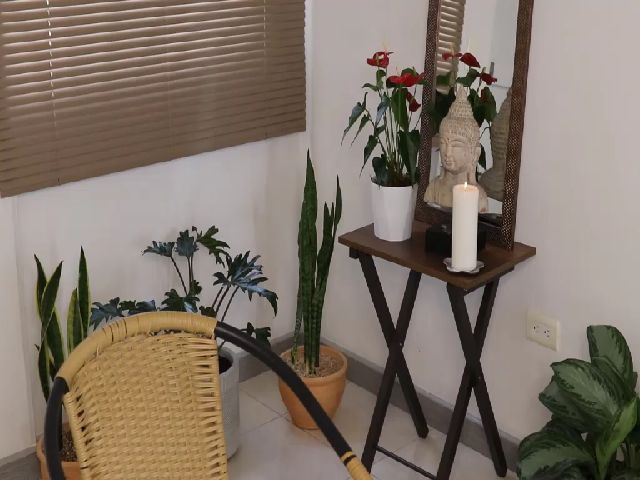 Live sex webcam photo for KamilaFerrer #268864529