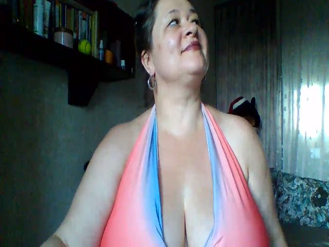 Live sex webcam photo for Huge_nipple8 #268859186