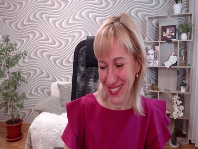 Live sex webcam photo for SvenIsolde #268860569