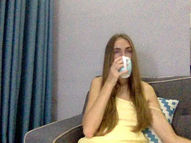 Live sex webcam photo for Luna767801 #288012911